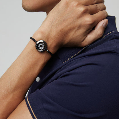Zon & Maan Slimme Vibratie Armbanden met Milanese Ketting (Zwart + Bruin)